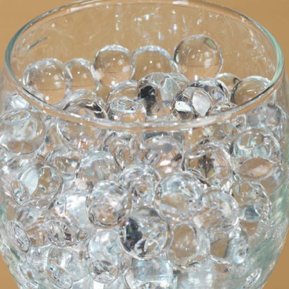 reusable-transparent-water-gel-beads-smooth-texture.jpg